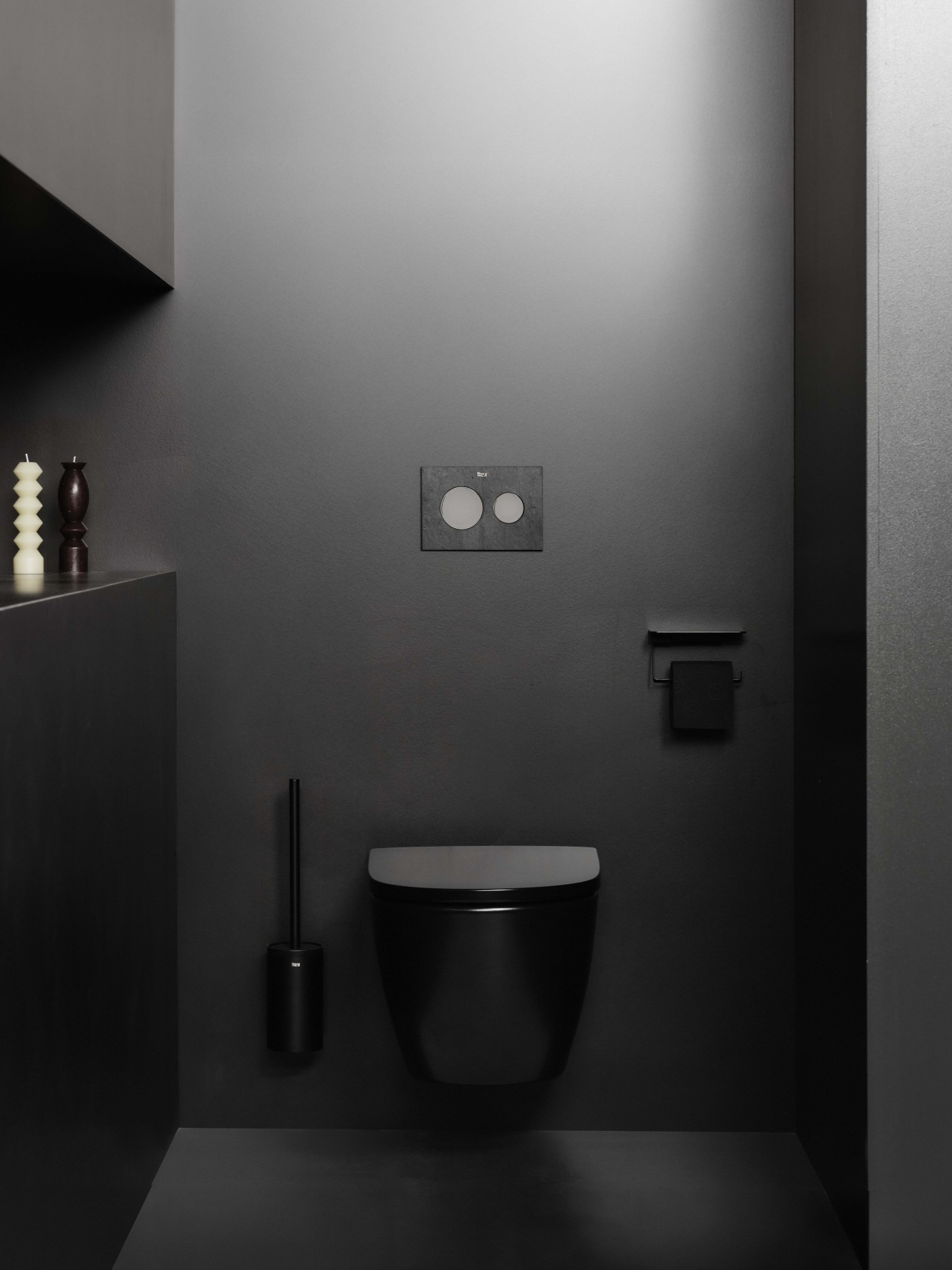 Roca Ona SoftClose Matt Black daska za WC šolju sporospuštajuća i lakoskidajuća sa šarkama od nerđajućeg čelika A801E12081