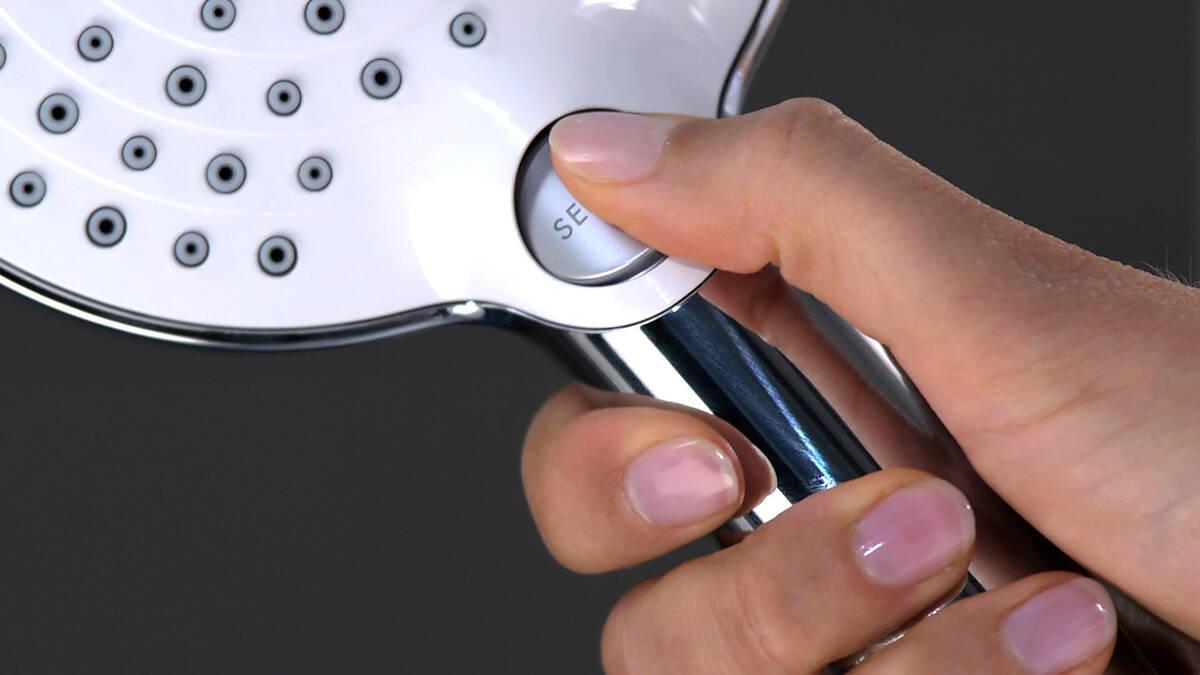 Hansgrohe Raindance Select S 120 tuš set: usponska šipka, ručni tuš, držač za sapun i Isiflex 1600 crevo za ručni tuš 26630400