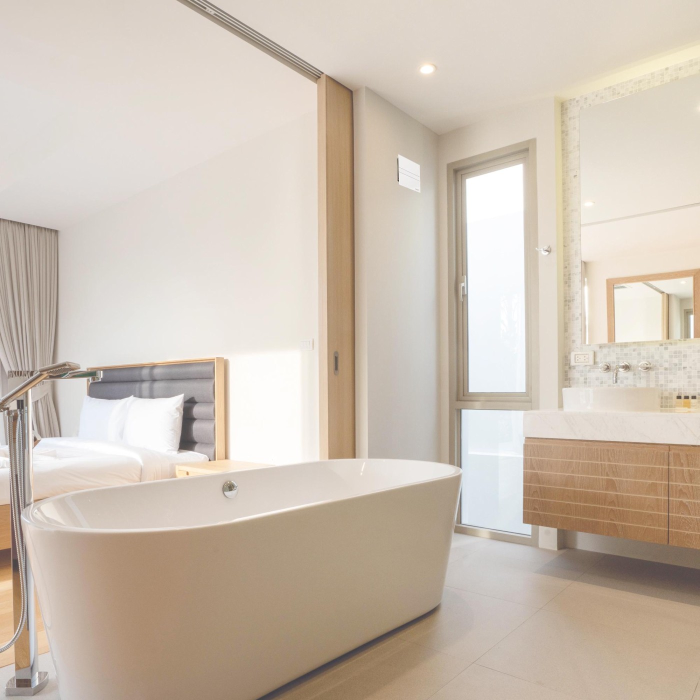 Cata E-100 G White kupatilski ventilator sa staklenom pločom 00900000