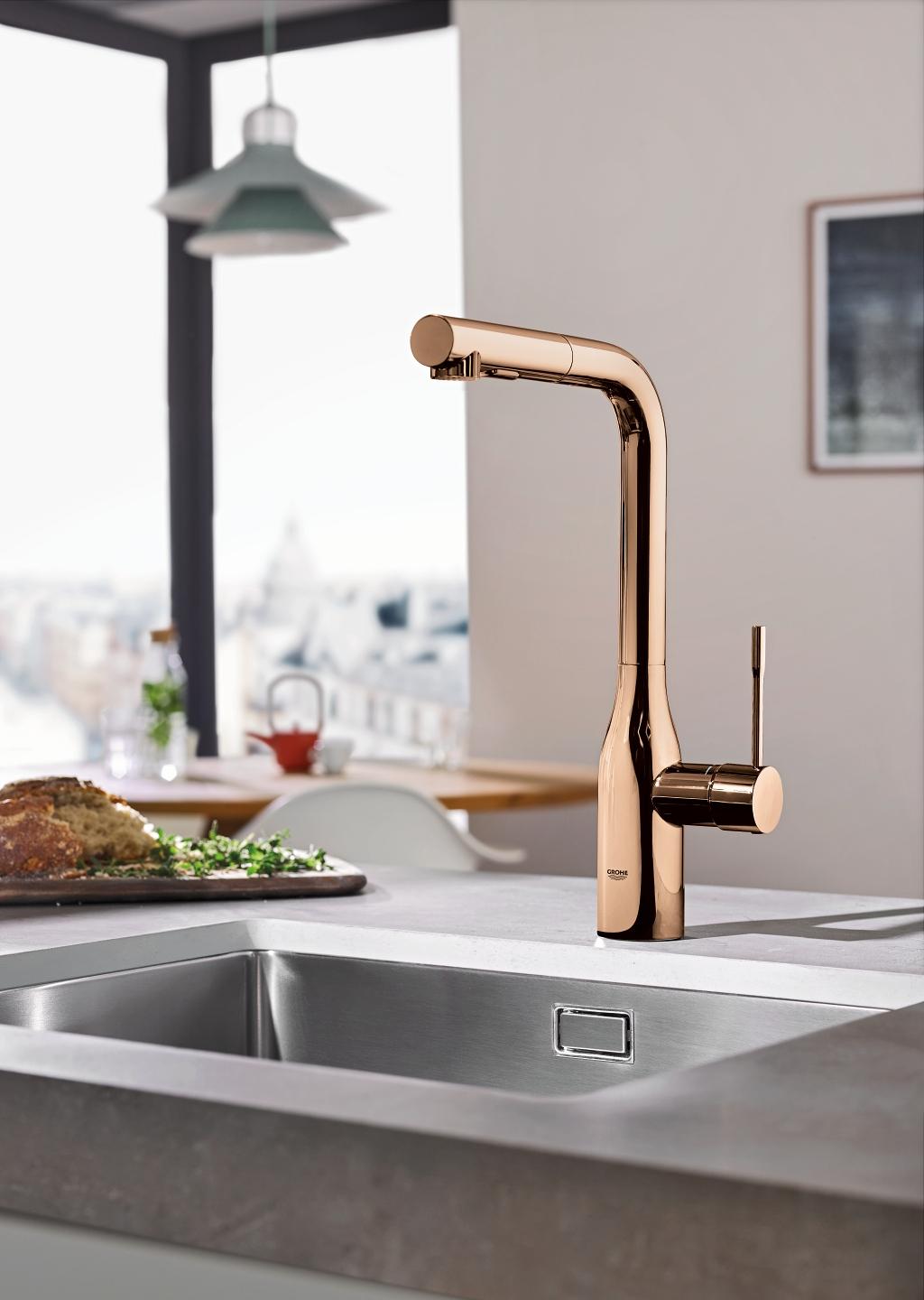 Grohe Essence 320 Brushed Cool Sunrise baterija (slavina) za sudoperu sa izvlačećim tušem sa 2 mlaza 30270GN0