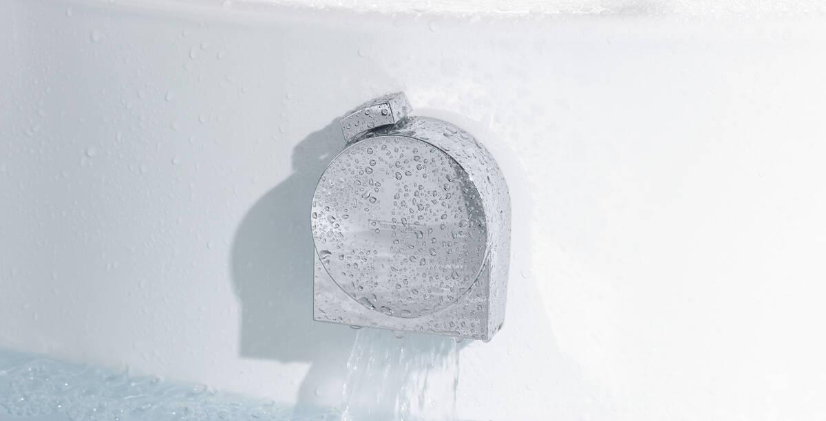 Hansgrohe Exafill S 100 Chrome odlivno-prelivna garnitura za kade i sifon sa integrisanim izlivom za punjenje kade na prelivu 58117000