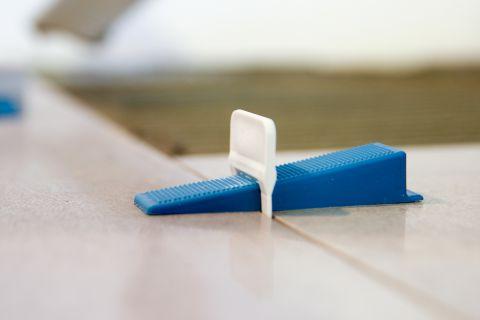 System Leveling spone (nivelatori) 2,0mm za postavljanje pločica standardne debljine 100kom/pak.