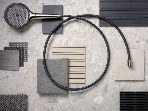 Hansgrohe Designflex 1600 Matt Black crevo za ručni tuš tekstilno 28260670