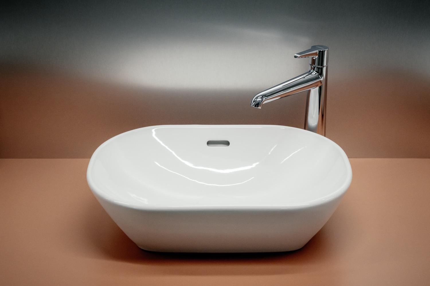 Laufen Lua White umivaonik (lavabo) 50x35x13,5 nadgradni sa prelivom 8.1208.3.000.109.1