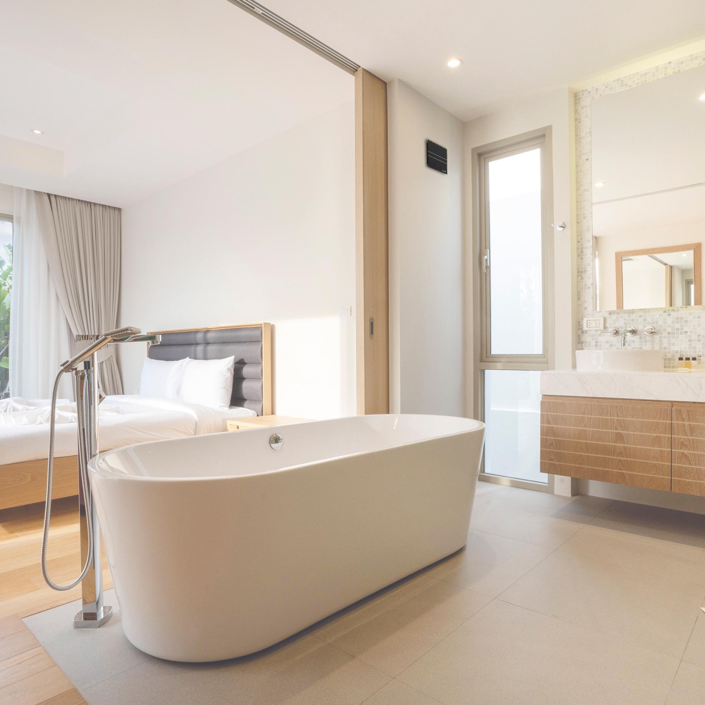 Cata E-100 GB Black kupatilski ventilator sa staklenom pločom 00900402