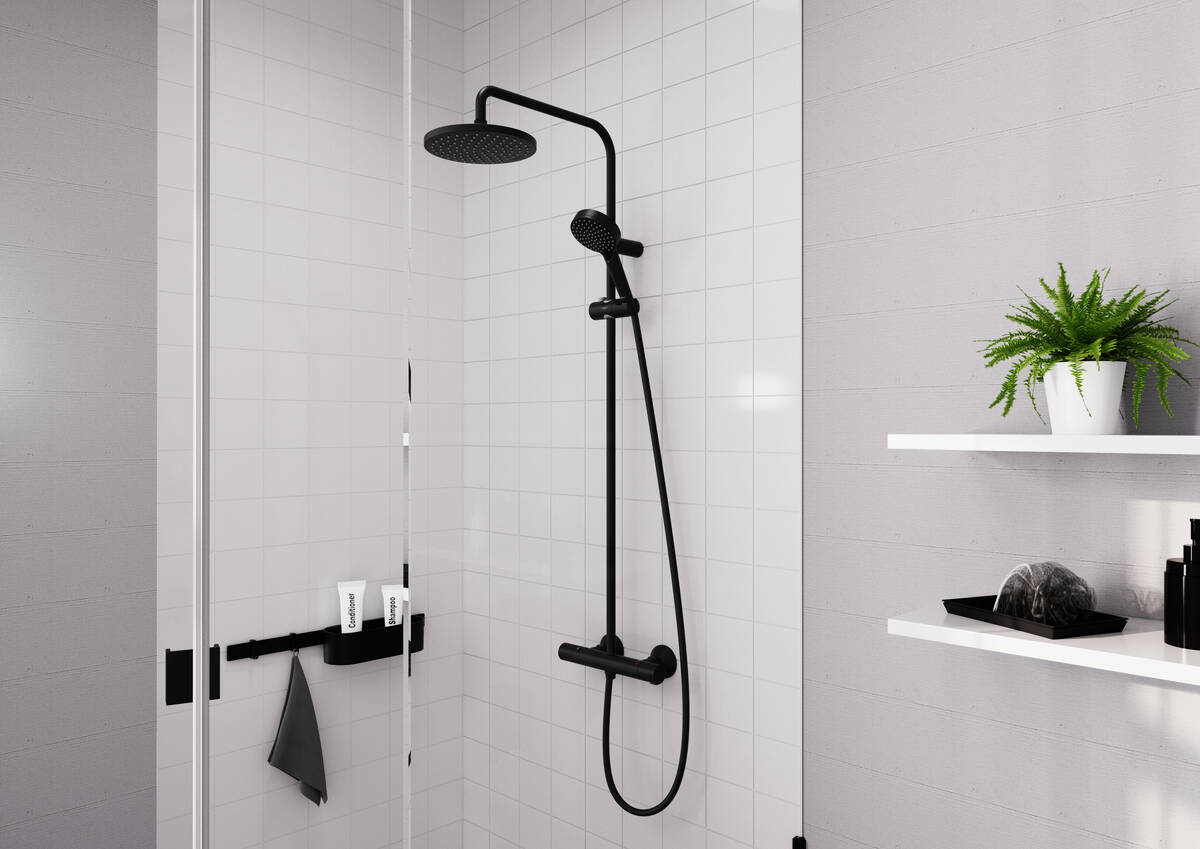 Hansgrohe Vernis Blend 200 Matt Black nadglavni tuš okrugli, ručni tuš sa termostatskom baterijom, usponskom šipkom sa klizačem, držačem i crevom Isiflex B'1600 26276670  