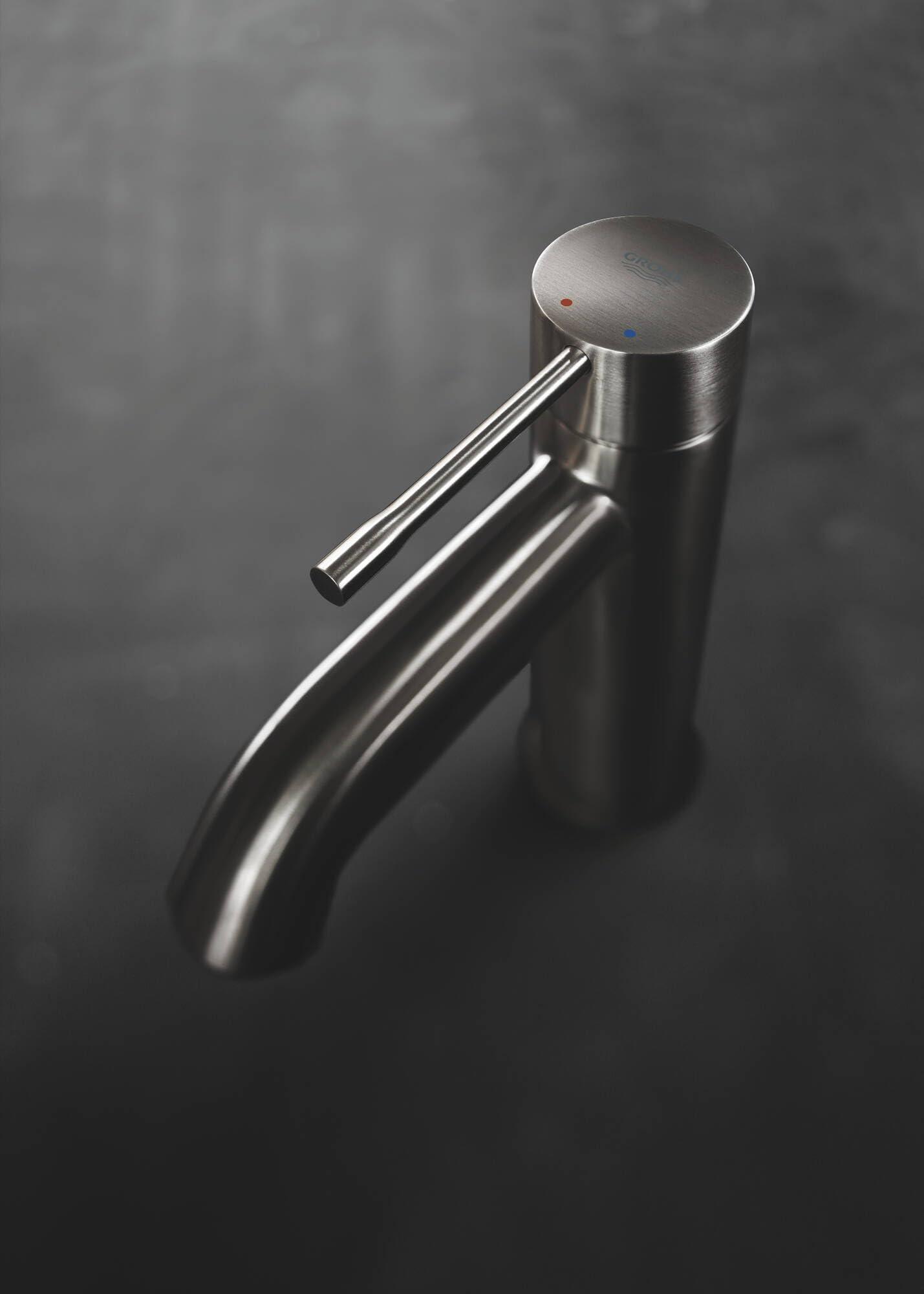 Grohe Essence 100 Brushed Hard Graphite baterija (slavina) za umivaonik sa odlivnim ventilom sifona pop-up 24171AL1