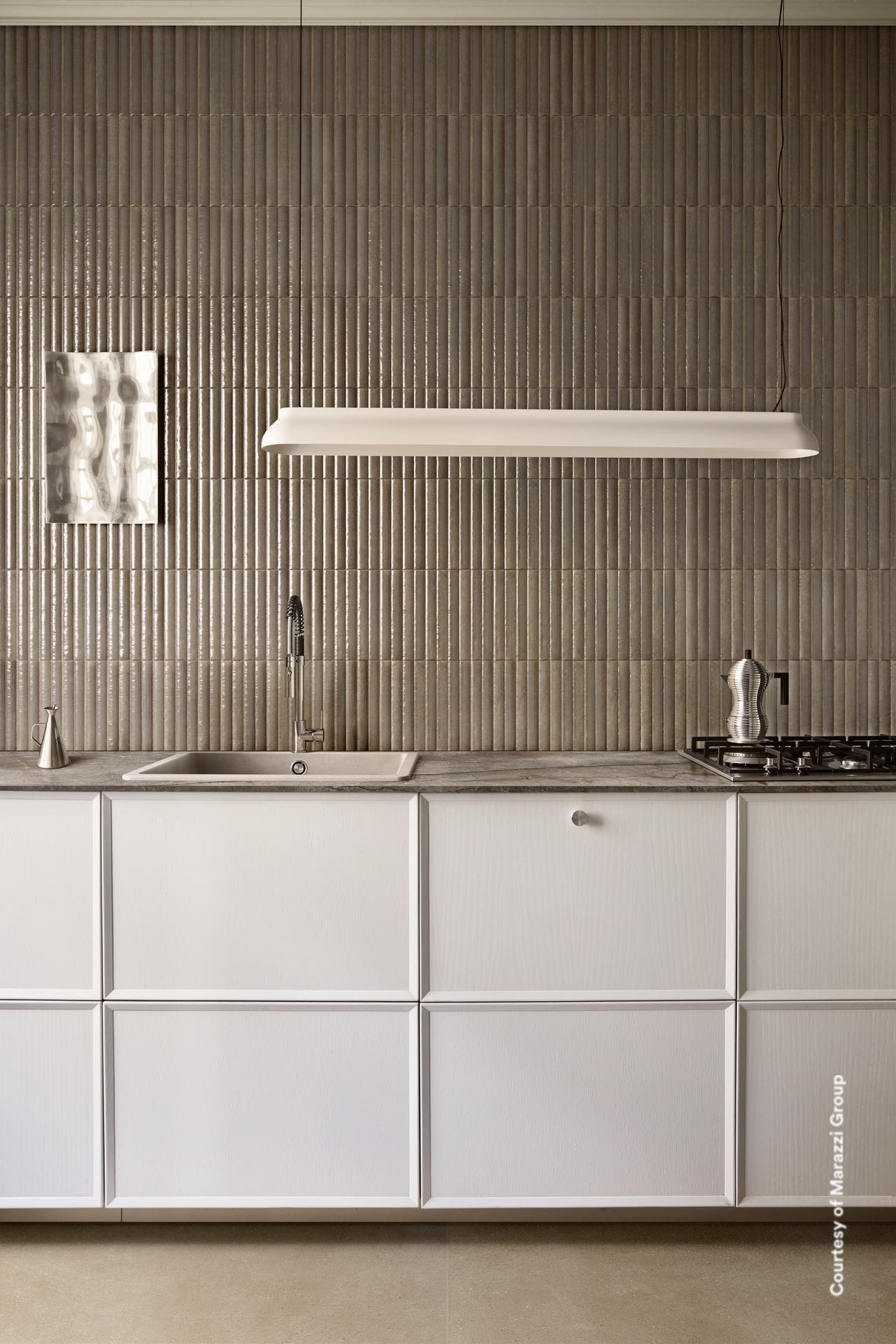 Marazzi Lume Greige Struttura 3D Swing MP93 6x24 14mm Lux pločica zidna sjajna talasasta 0.720 43.200