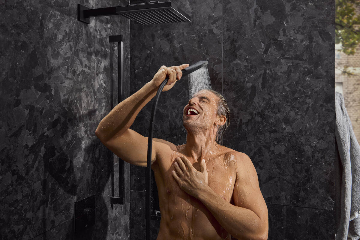 Hansgrohe Pulsify E Eco Smart+ 100 Matt Black ručni tuš sa 1 vrstom mlaza 24321670