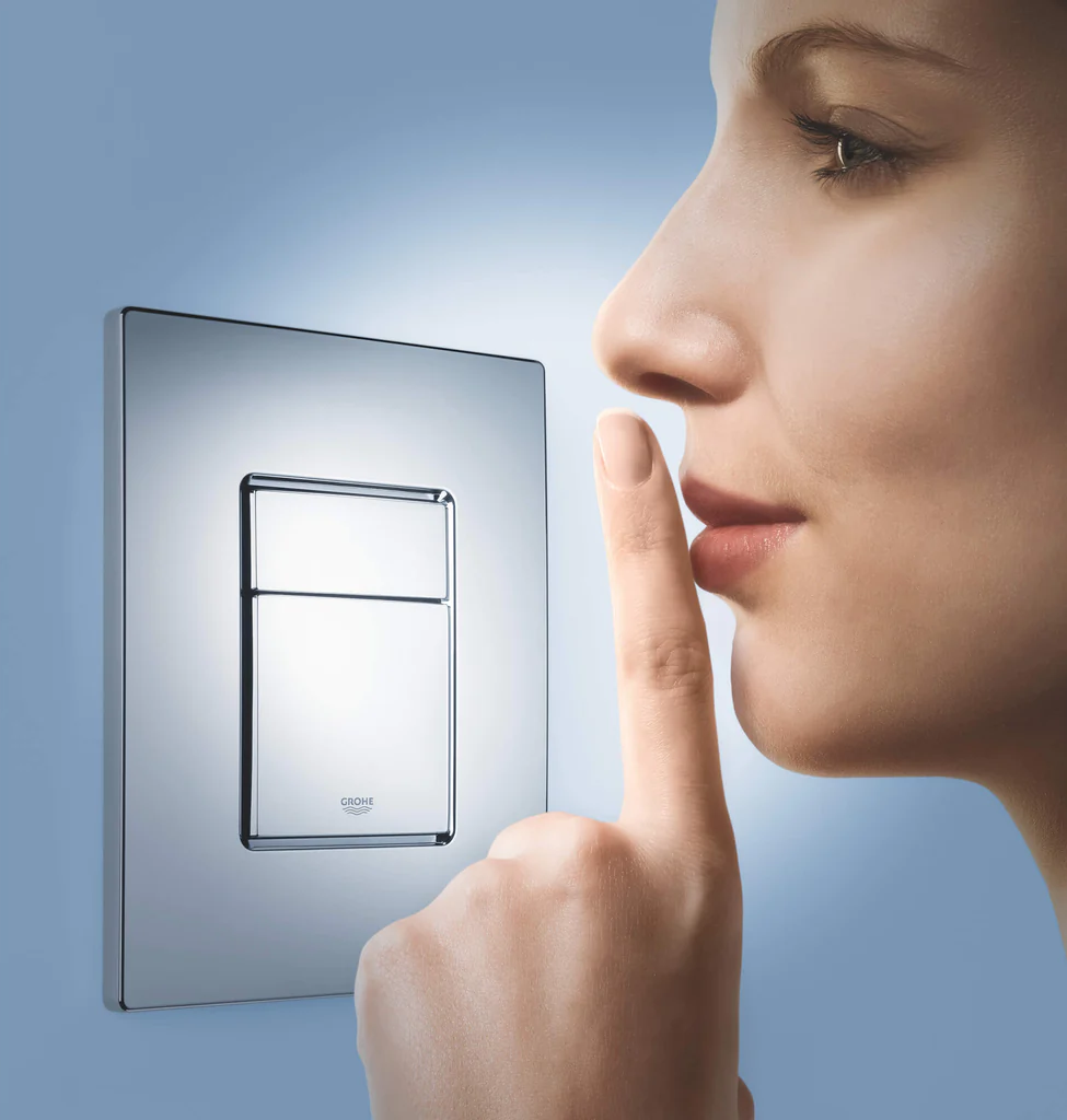 Grohe Skate Cosmopolitan Chrome taster za ugradne vodokotliće dvokoličinski četvrtasti 38732000