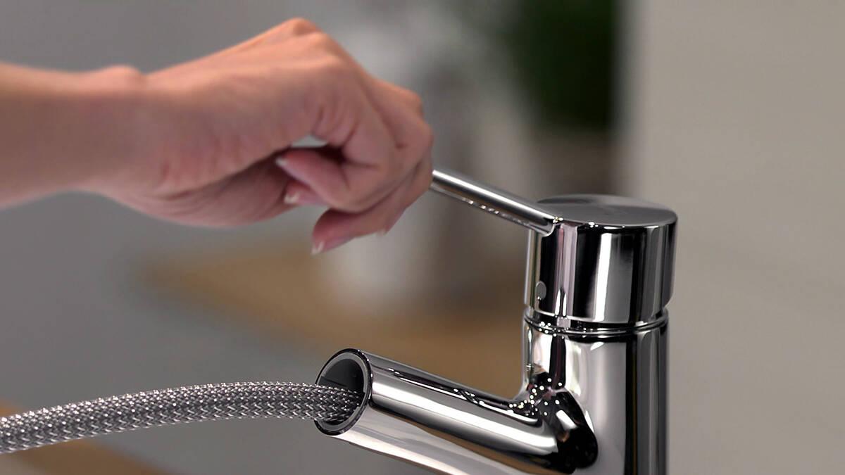 Hansgrohe Talis M52 170 Chrome baterija (slavina) za sudoperu sa izvlačećim tušem 2 mlaza 32841000