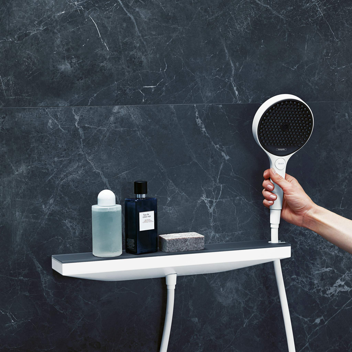 Hansgrohe Rainfinity Chrome zidni priključak za tuš creva sa držačem ručnog tuša desno i policom 26858000