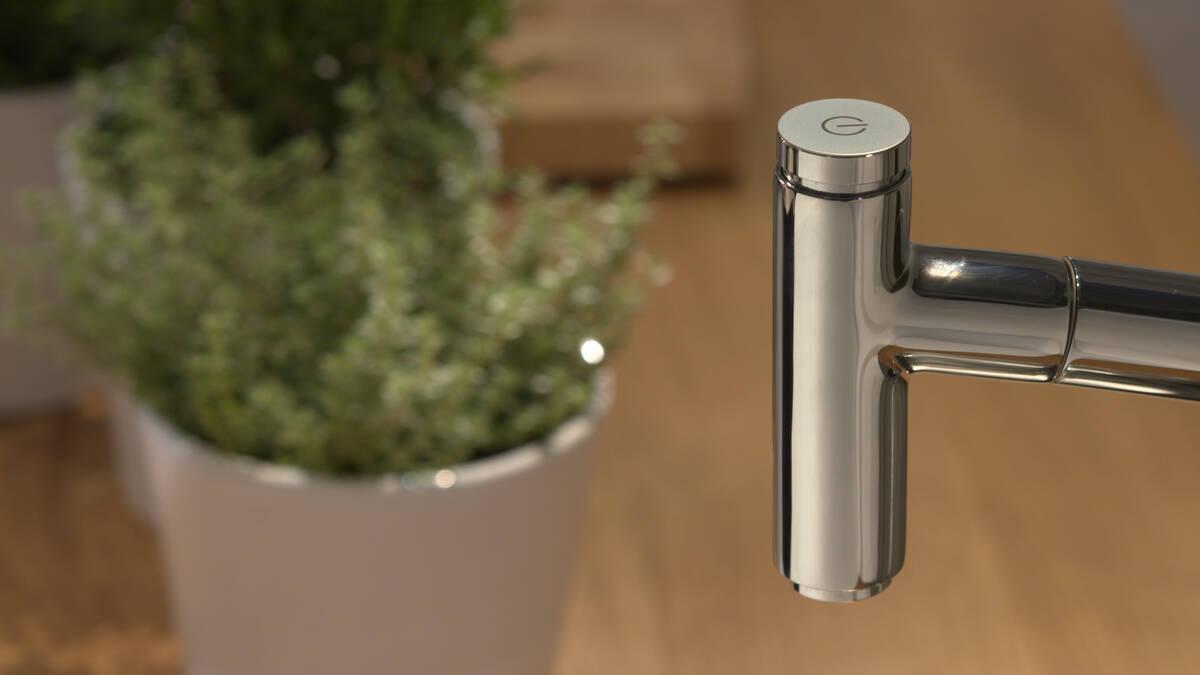 Hansgrohe Metris M71 320 Chrome baterija (slavina) za sudoperu sa izvlačećim tušem 2 mlaza 14820000