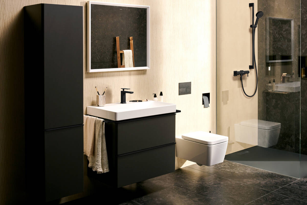 Hansgrohe Isiflex 1600 Matt Black crevo za ručni tuš 28276670