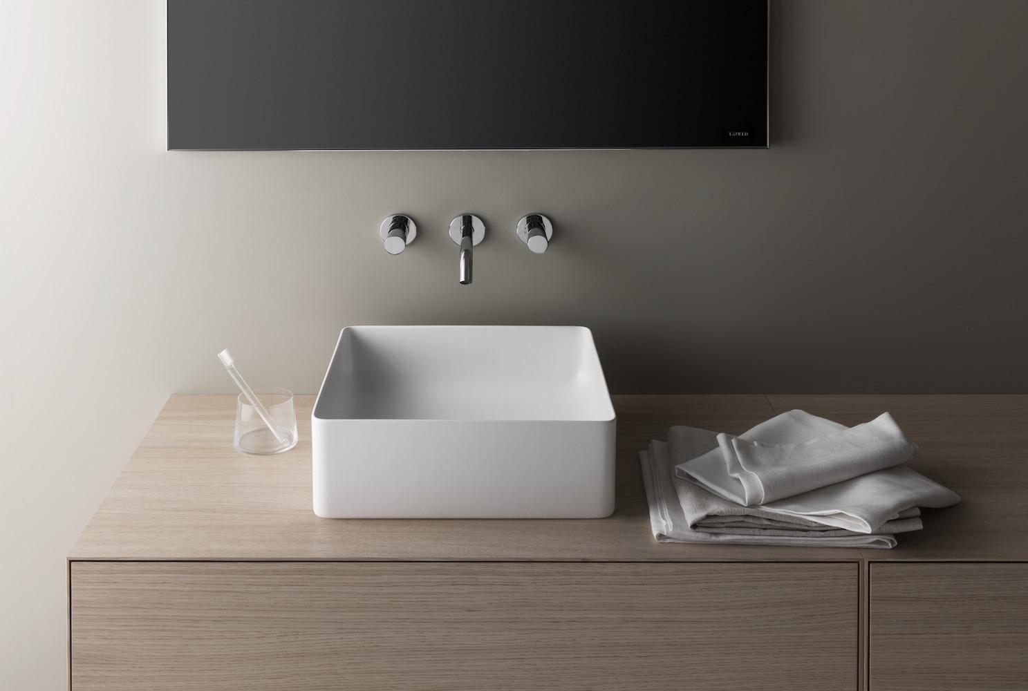 Laufen Living White umivaonik (lavabo) 36x36x13 nadgradni četvrtasti 8.1143.3.000.112.1