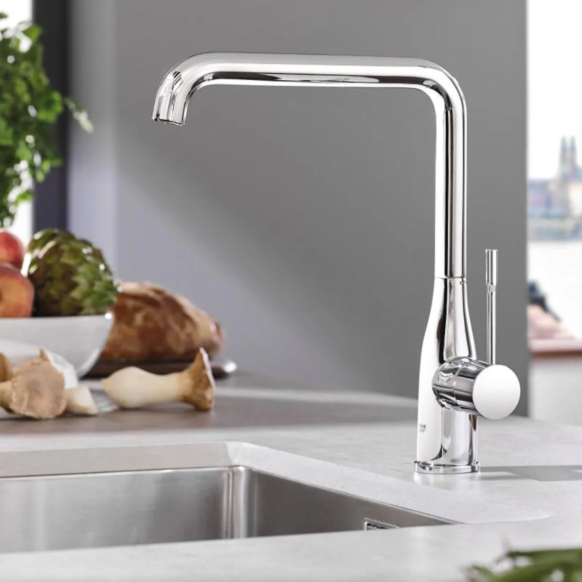 Grohe Essence 250 Chrome jednoručna baterija (slavina) za sudoperu 30269000