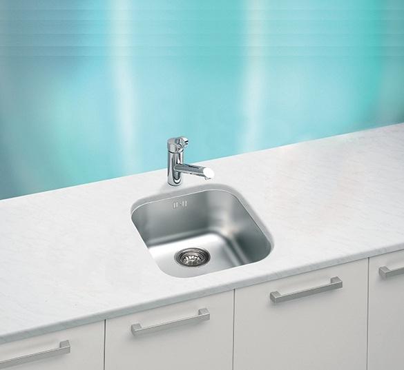 Alveus Variant 40 Satin Finish sudopera ugradna i podgradna četvrtasta prohromska 34x40x18 sa prelivom i odvodnim otvorom 1009013