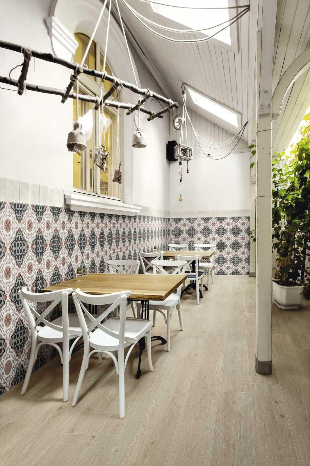 Ragno Abitare Decor Bianco, Fango R637 20x20 Tappeto 8 pločica