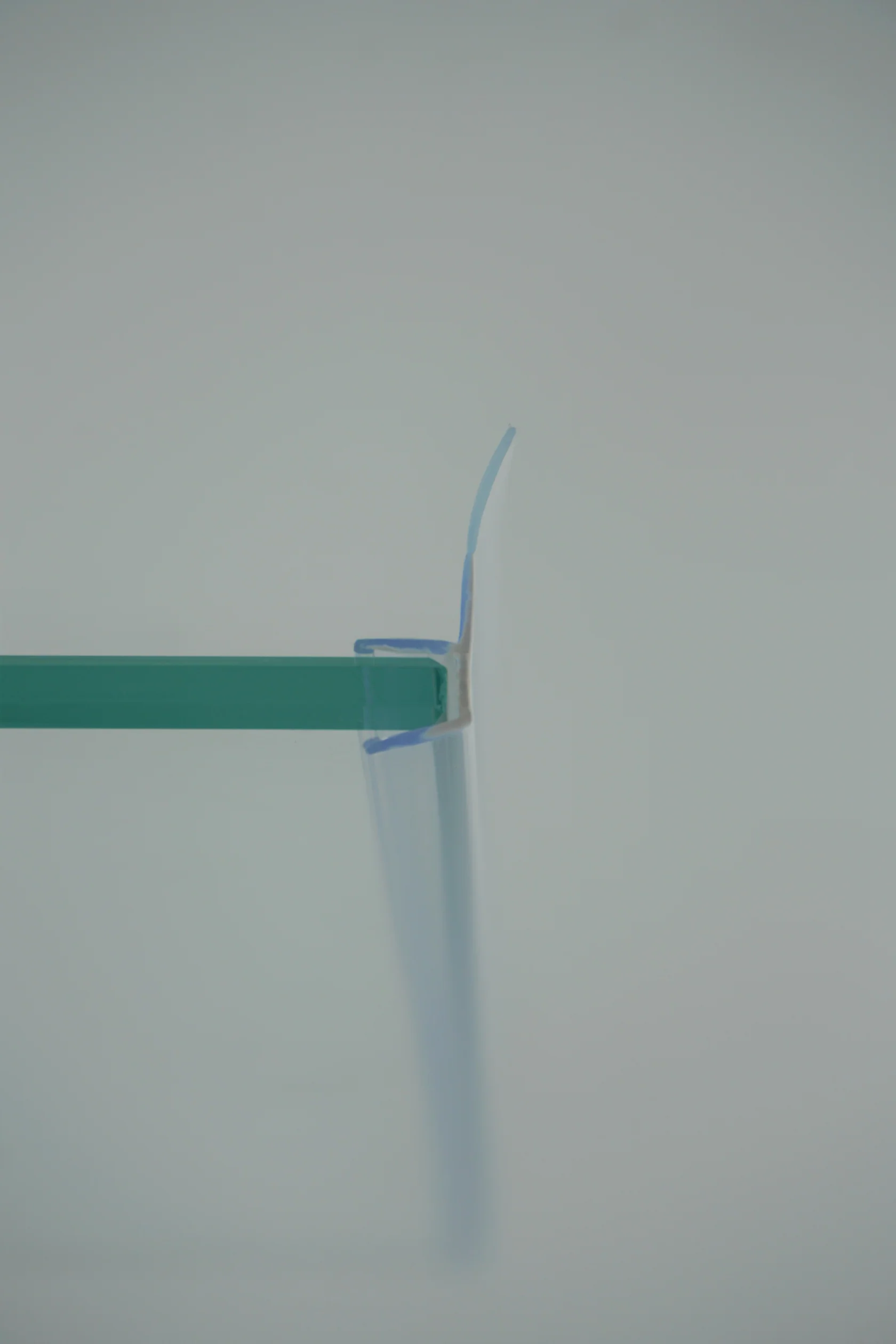 Hüppe zaptivni profil univerzalni elastični za fiksno staklo na vratima za tuš kabine sa četvrtastom osnovom 042624