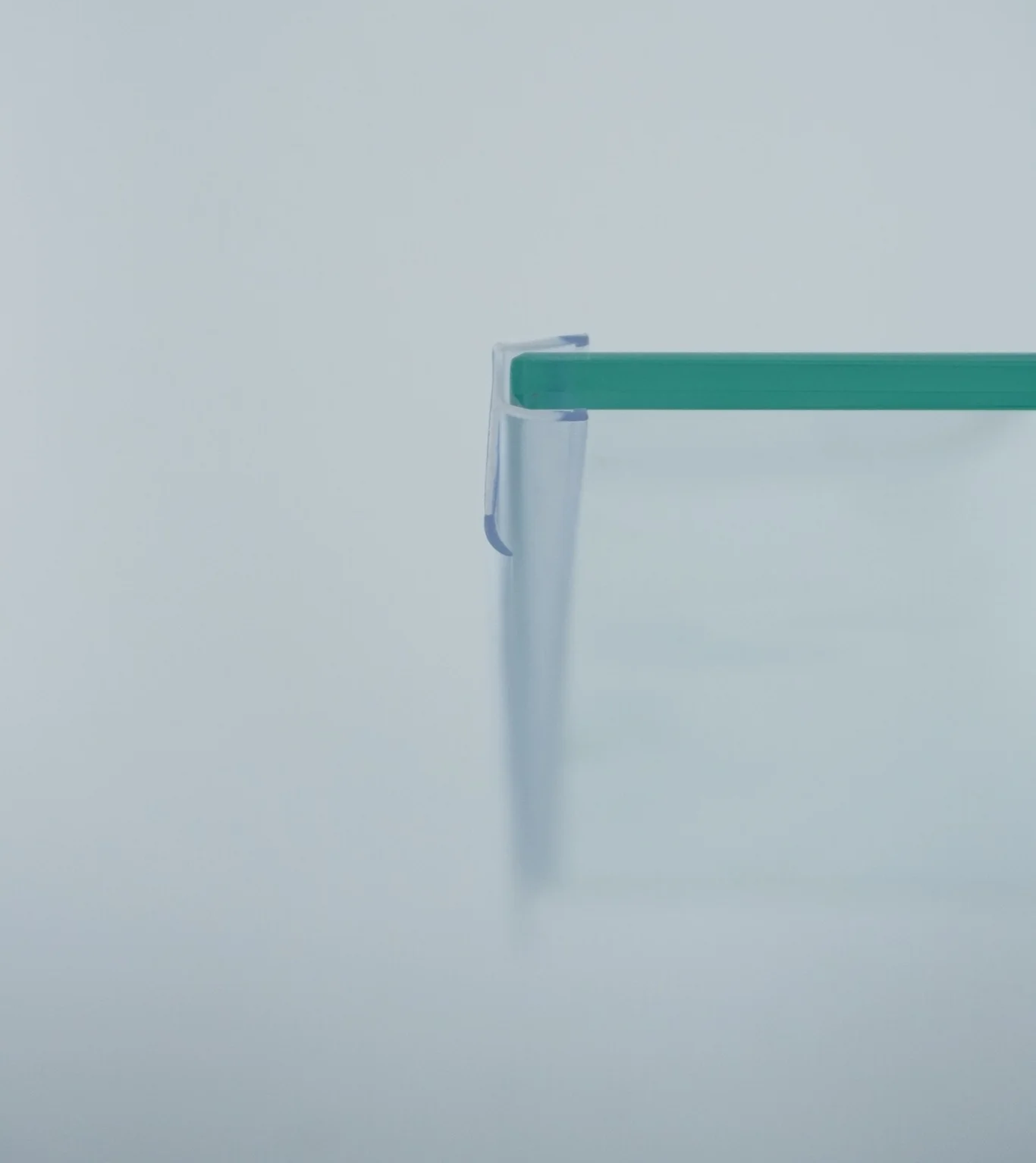 Hüppe zaptivni profil univerzalni elastični za fiksno staklo na vratima za tuš kabine sa polukružnom osnovom 042647