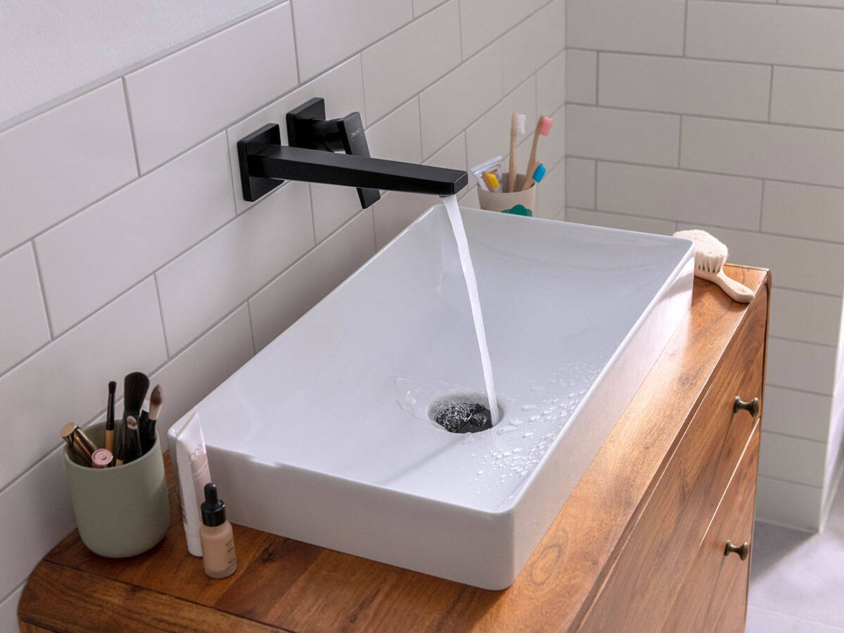 Hansgrohe Talis E 225 Matt Black uzidna baterija (slavina) za umivaonik sa odlivnim ventilom sifona nezatvorivim 71734670