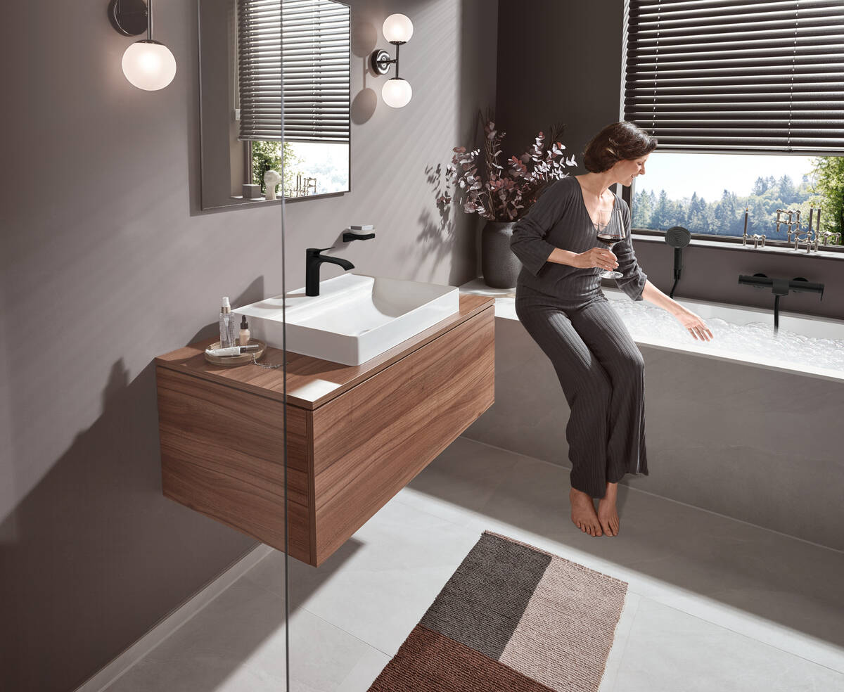 Hansgrohe Vivenis 110 Matt Black baterija (slavina) za umivaonik sa odlivnim ventilom sifona pop-up 75020670
