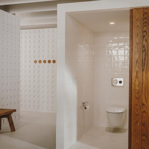 Roca Ona Rimless Matt Black WC šolja 36x53x35 konzolna ovalna A346687080