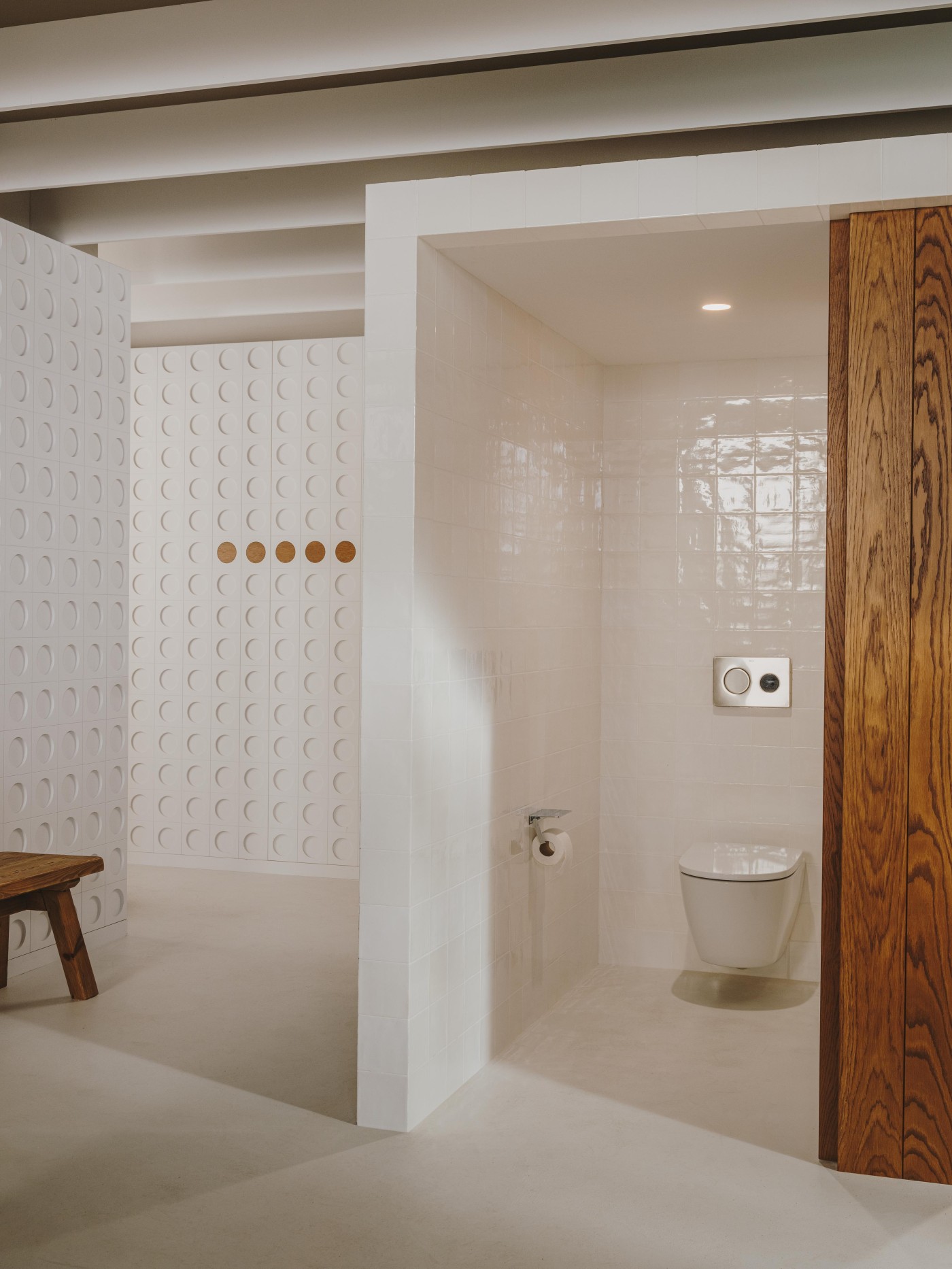 Roca Ona Rimless White WC šolja 36x53x35 konzolna ovalna A346687000